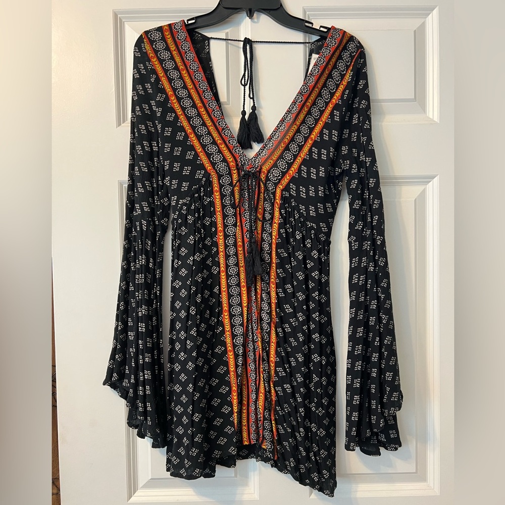 Abercrombie & Fitch bell sleeve mini dress